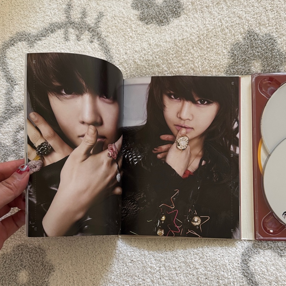 T-ARA Breaking Heart Kpop Album - Picture 4 of 5
